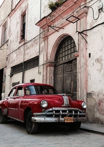 Fidelandia: Behind the Curtain of Cuba's Revolution